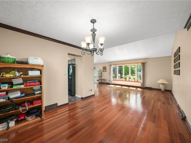 4781 N Hillary Oval, Richmond Heights, OH 44143 Photo 6