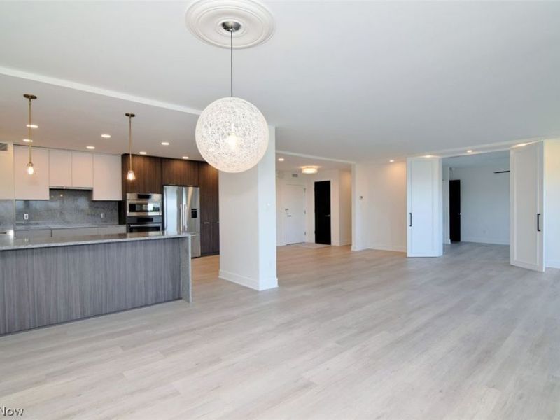 1 Bratenahl Place, Unit 1207, Bratenahl, OH 44108 Photo 17