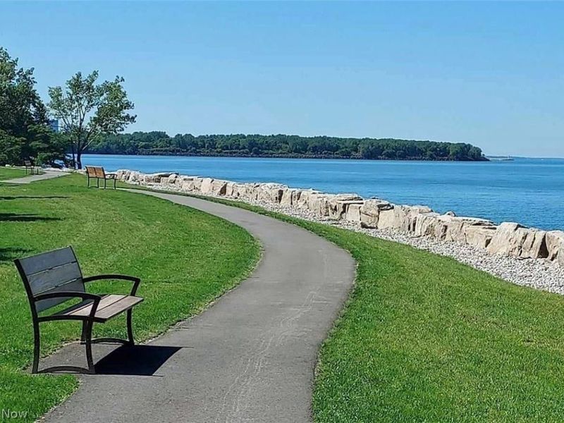 1 Bratenahl Place, Unit 1207, Bratenahl, OH 44108 Photo 44