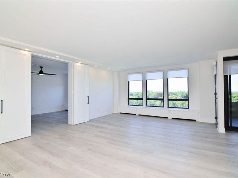 1 Bratenahl Place, Unit 1207, Bratenahl, OH 44108 Photo 7