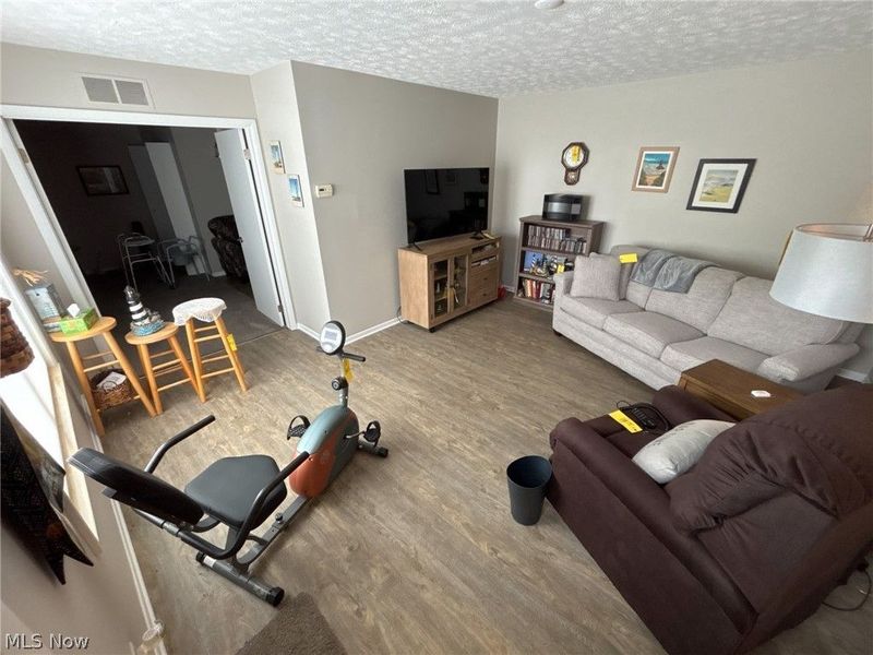 2143 Greenway Drive, Uniontown, OH 44685 Photo 5