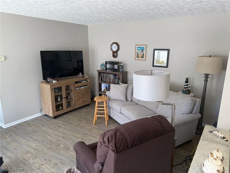 2143 Greenway Drive, Uniontown, OH 44685 Photo 6