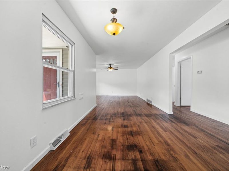 23080 Mildred Avenue, North Olmsted, OH 44070 Photo 10