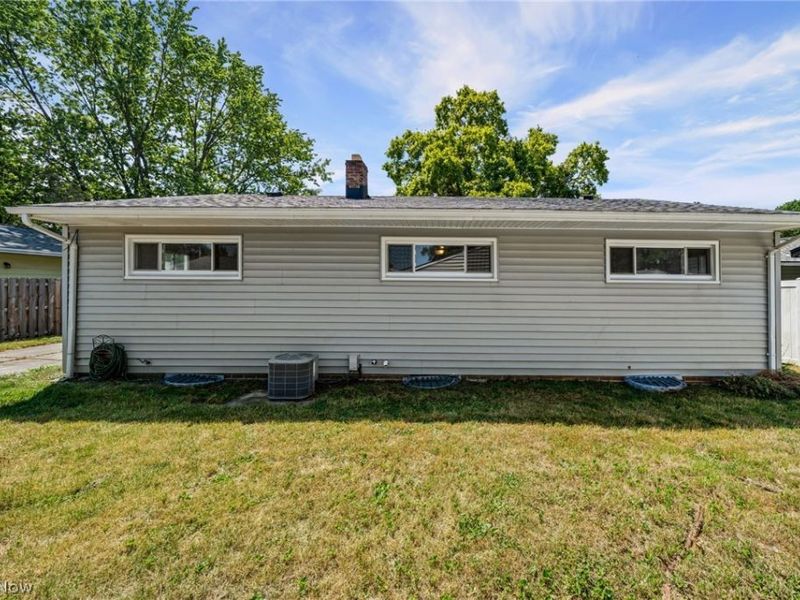23080 Mildred Avenue, North Olmsted, OH 44070 Photo 34