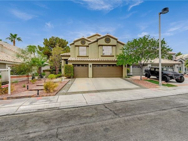2109 Marble Gorge Drive, Las Vegas, NV 89117