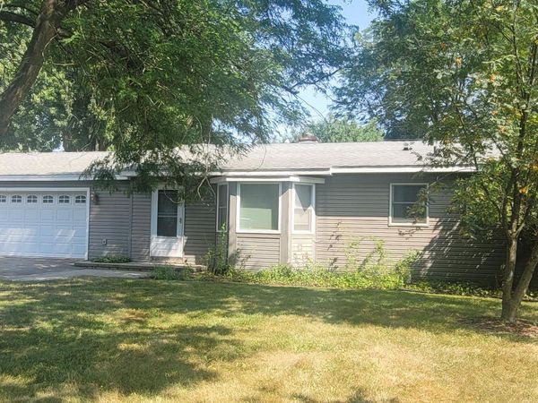 45750 Hull Road, Belleville, MI 48111