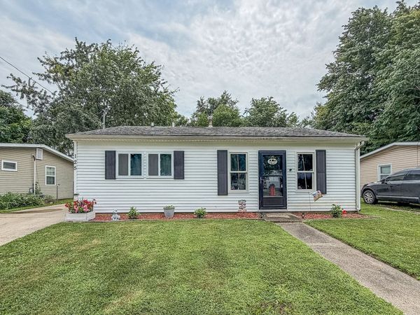 125 Woodlawn Avenue , Mattoon, IL 61938