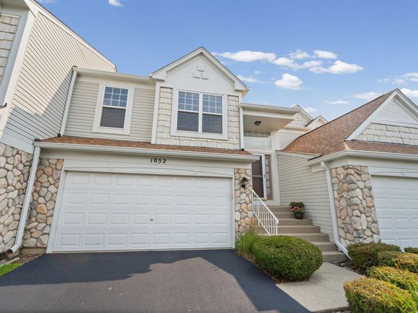 1052 Delta Drive , Unit 1052, Elgin, IL 60123