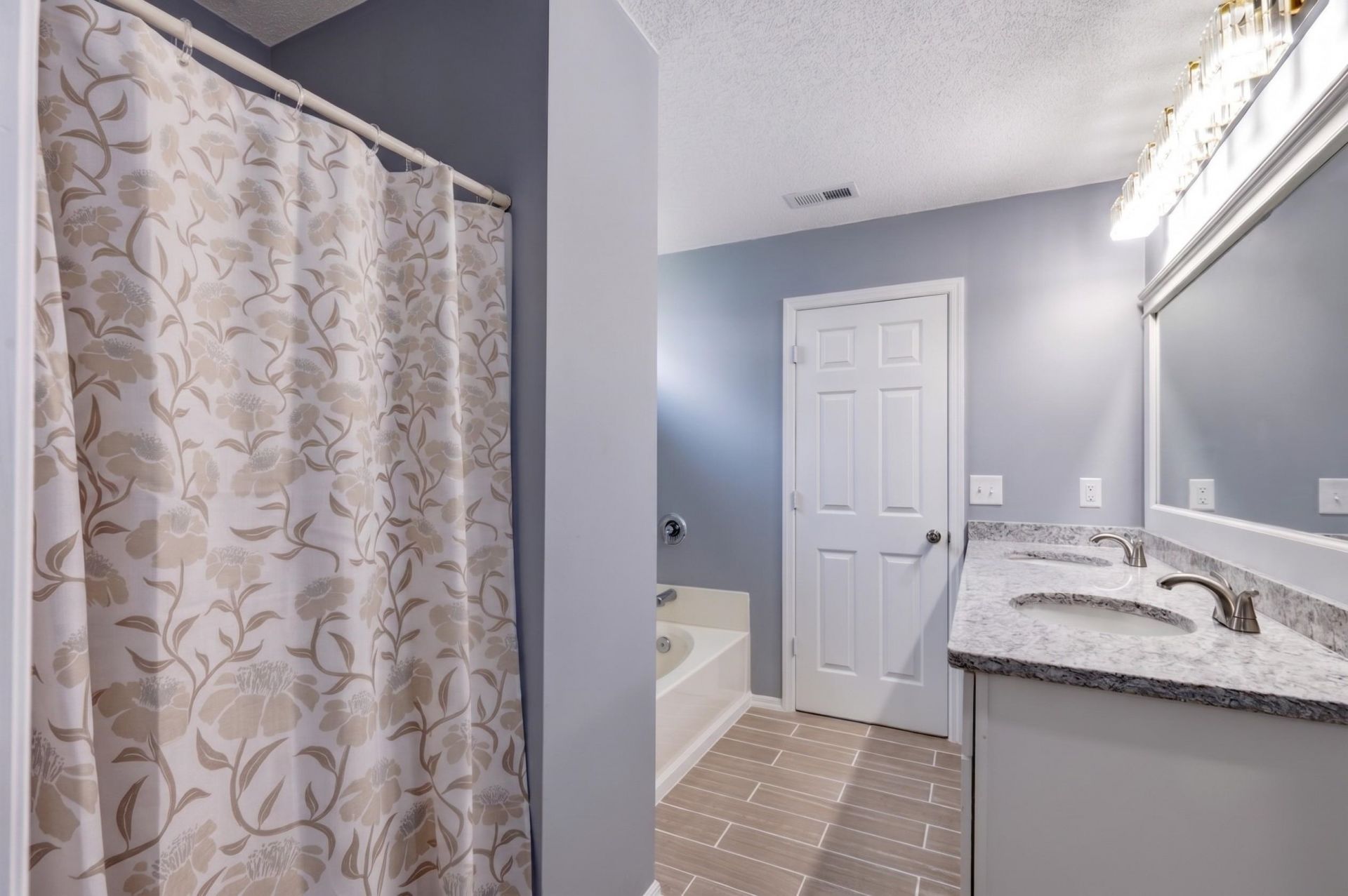 934 Willow Bend Dr.  Photo 12