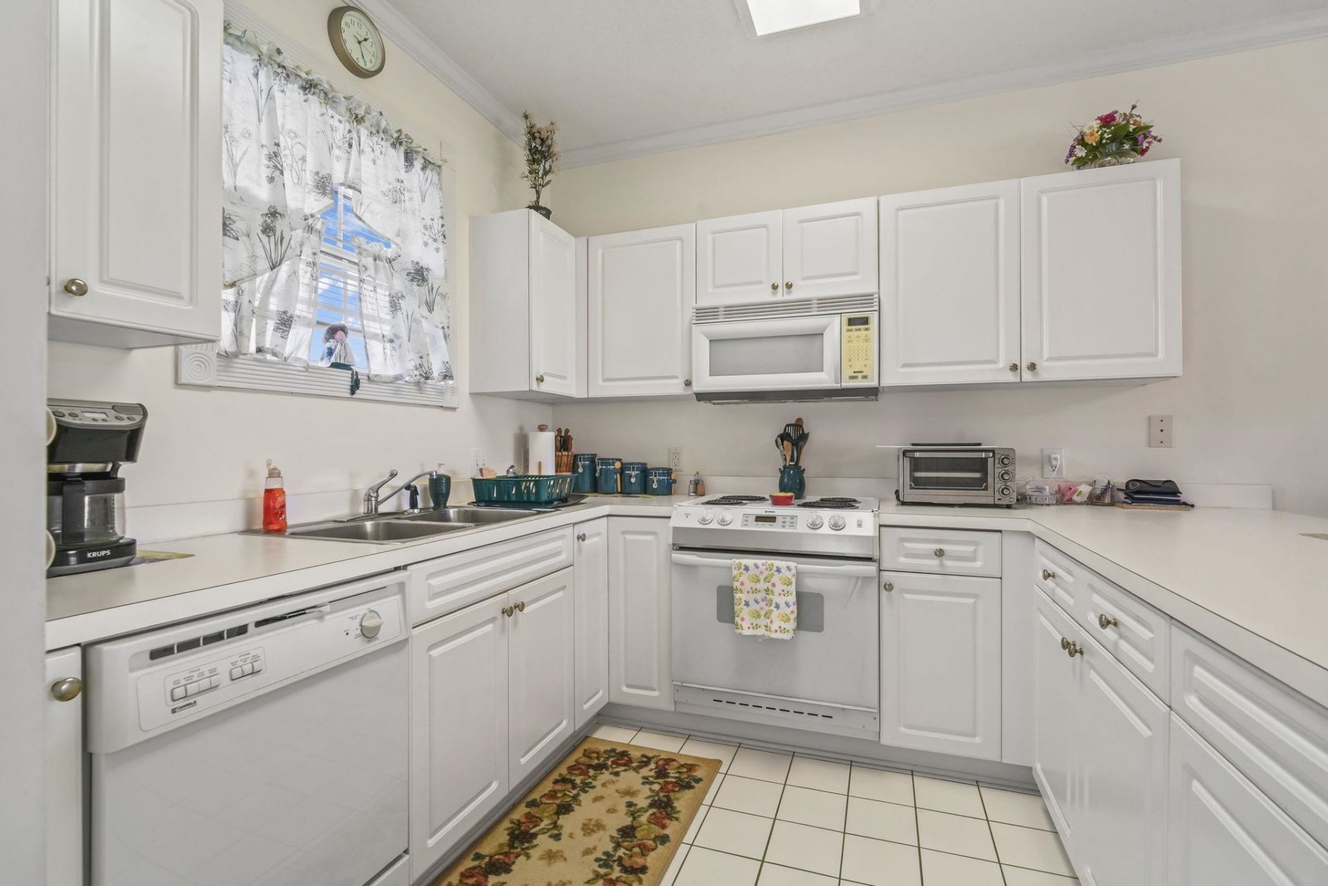 4167 Hibiscus Dr. Photo 5