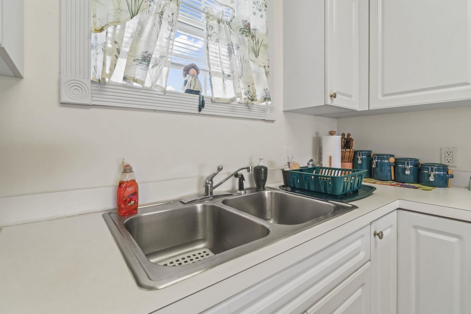 4167 Hibiscus Dr. Photo 7