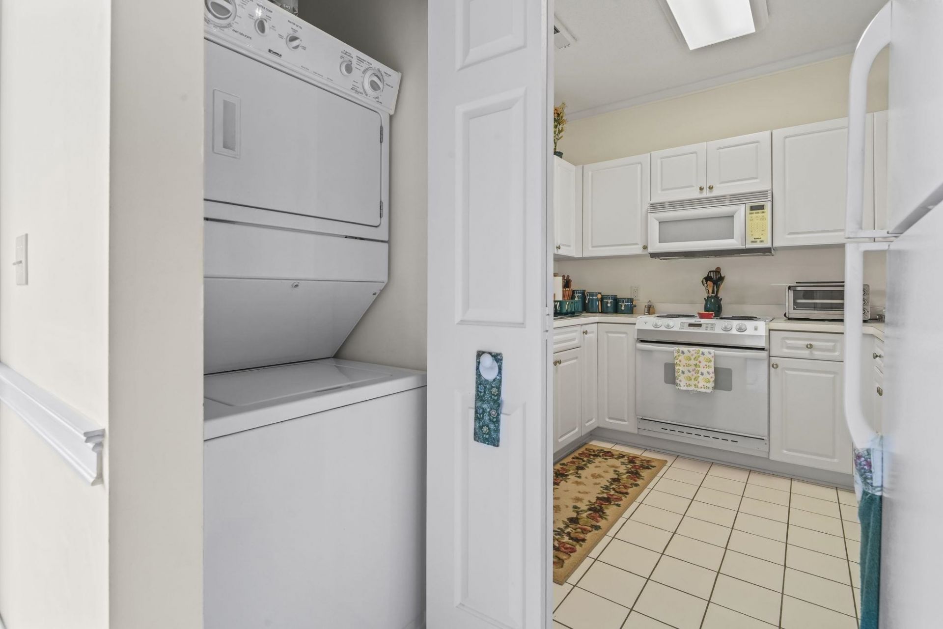 4167 Hibiscus Dr. Photo 8