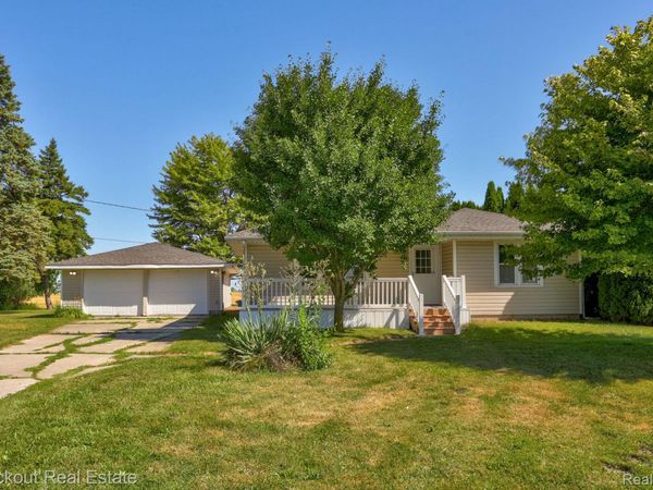 5895 King Road, Bridgeport Township, Mi 48722