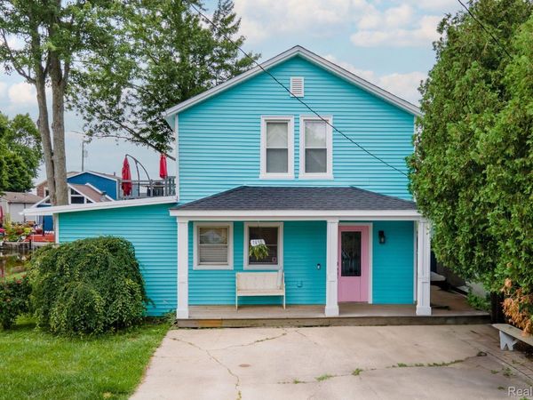 1430 ROSSDALE Drive, Waterford Township, Mi 48328