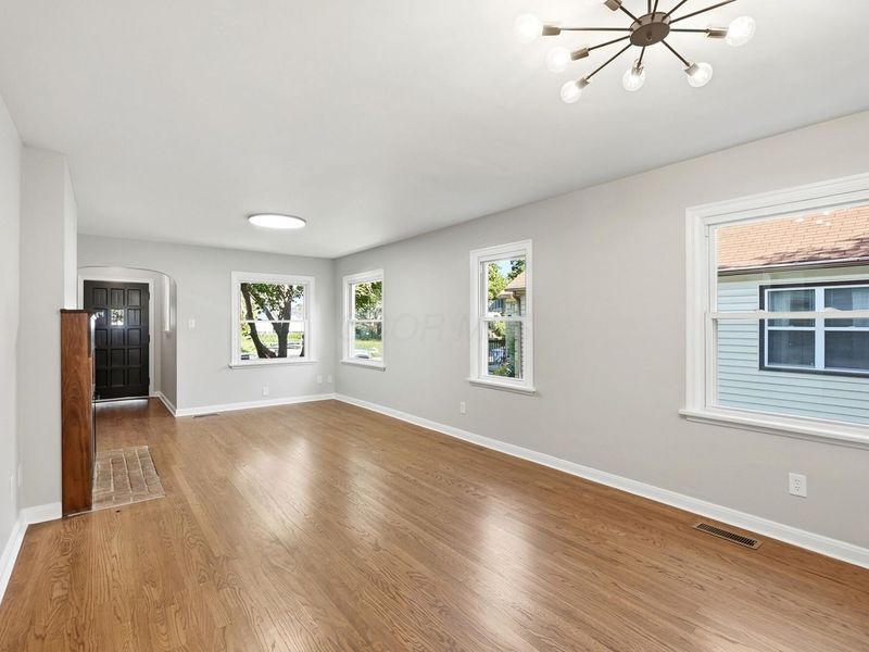 646 S Weyant Avenue , Columbus, OH 43213 Photo 7