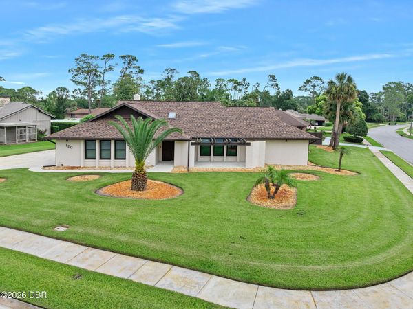 120 Peachtree Circle, Daytona Beach, FL 32114