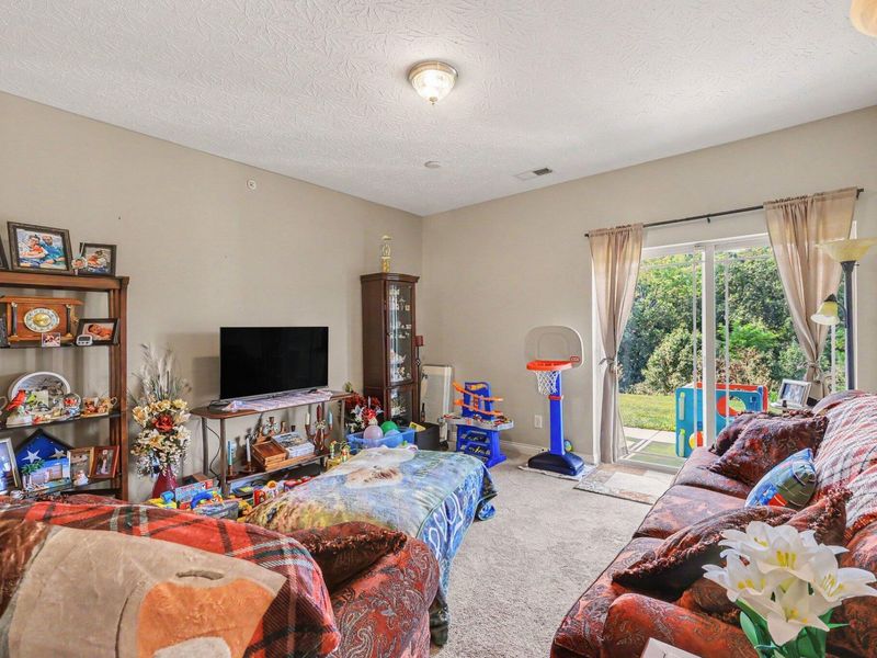 567 Riverpointe Drive, Unit 2, Dayton, KY 41074 Photo 10