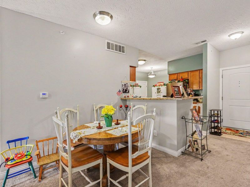 567 Riverpointe Drive, Unit 2, Dayton, KY 41074 Photo 12