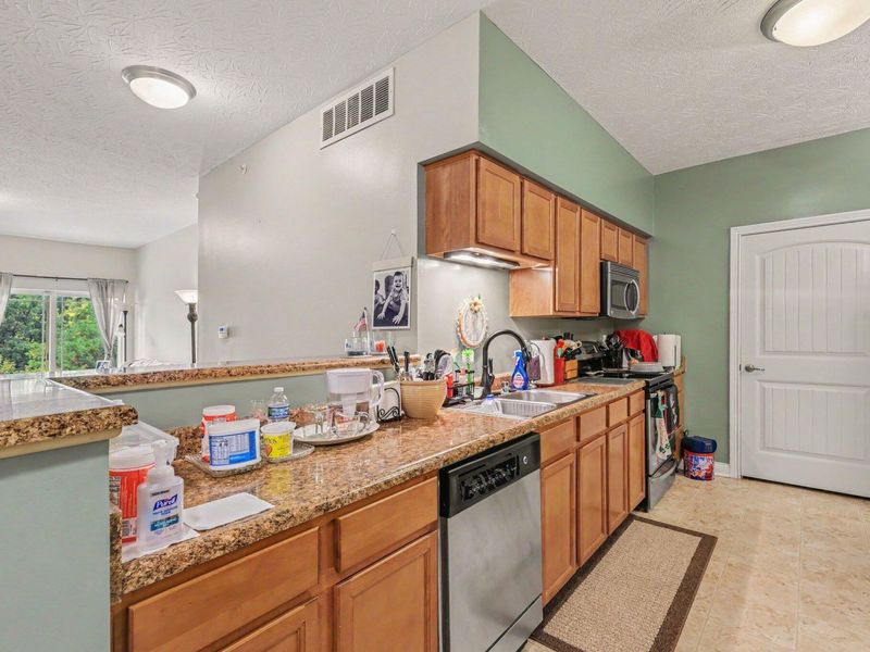 567 Riverpointe Drive, Unit 2, Dayton, KY 41074 Photo 17