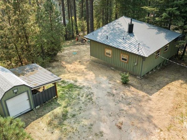 8 Moonglow Circle, Garden Valley, ID 83622