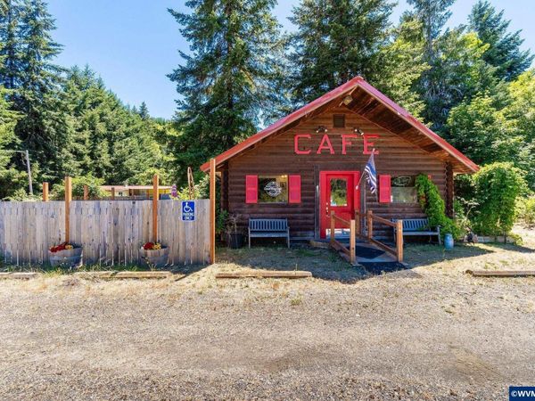 100 Burnt Woods Trail, Blodgett, OR 97326