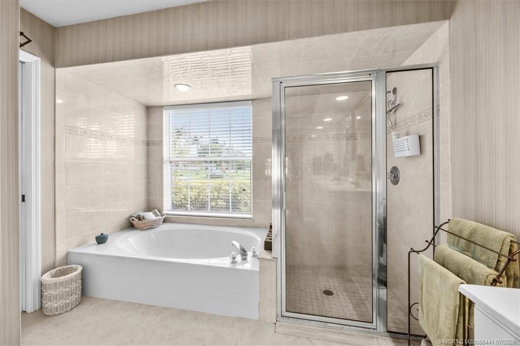 2375 NW Cove View, Jensen Beach, FL 34994 Photo