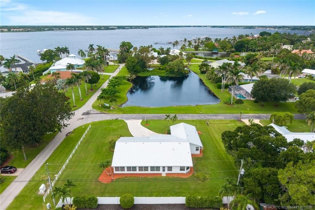 2375 NW Cove View, Jensen Beach, FL 34994 Photo