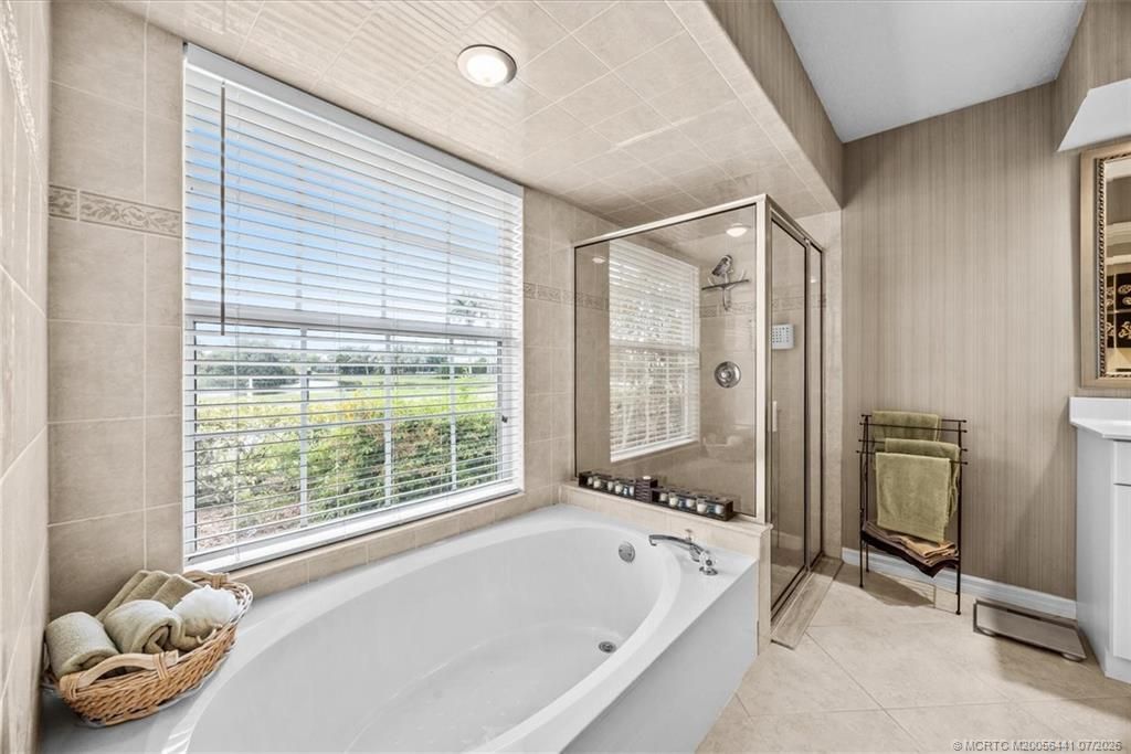 2375 NW Cove View, Jensen Beach, FL 34994 Photo
