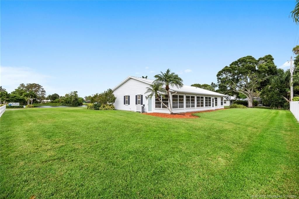 2375 NW Cove View, Jensen Beach, FL 34994 Photo