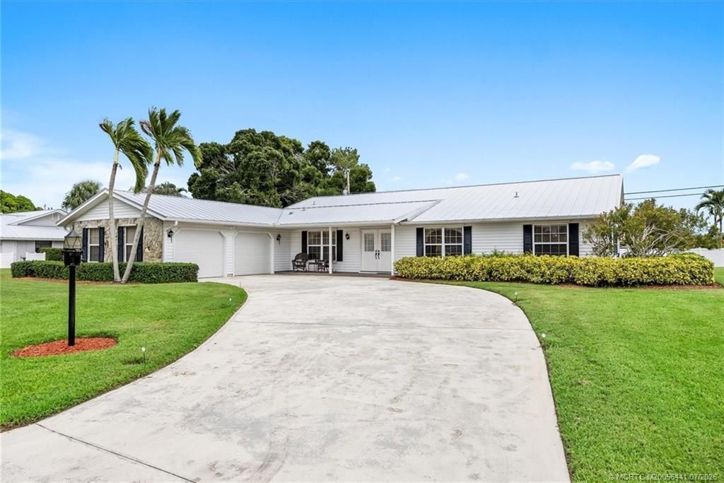 2375 NW Cove View, Jensen Beach, FL 34994 Photo