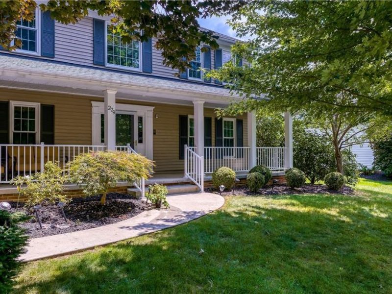279 Ash Grove Circle, Aurora, OH 44202 Photo 3