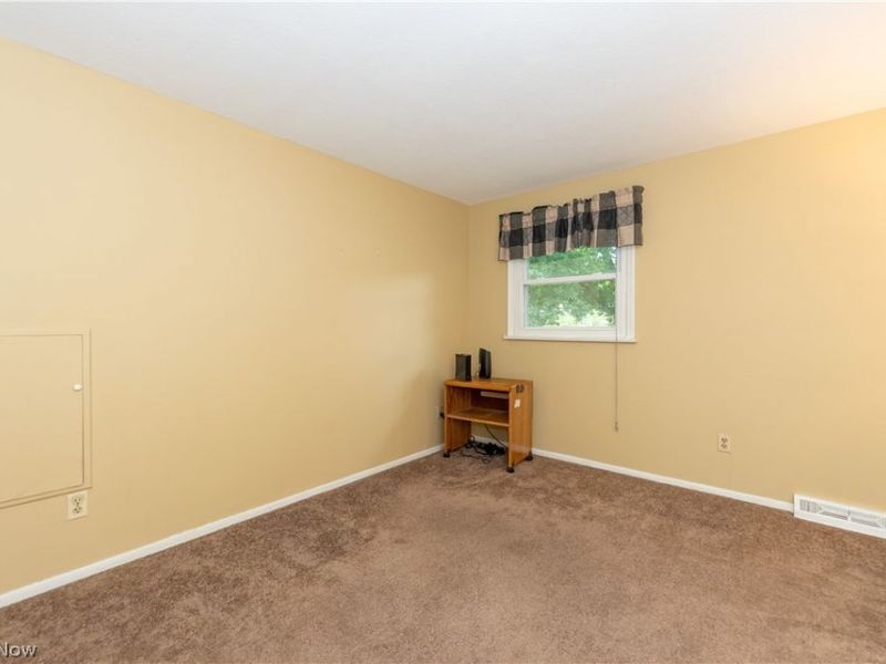 24656 Chardon Road, Richmond Heights, OH 44143 Photo 32