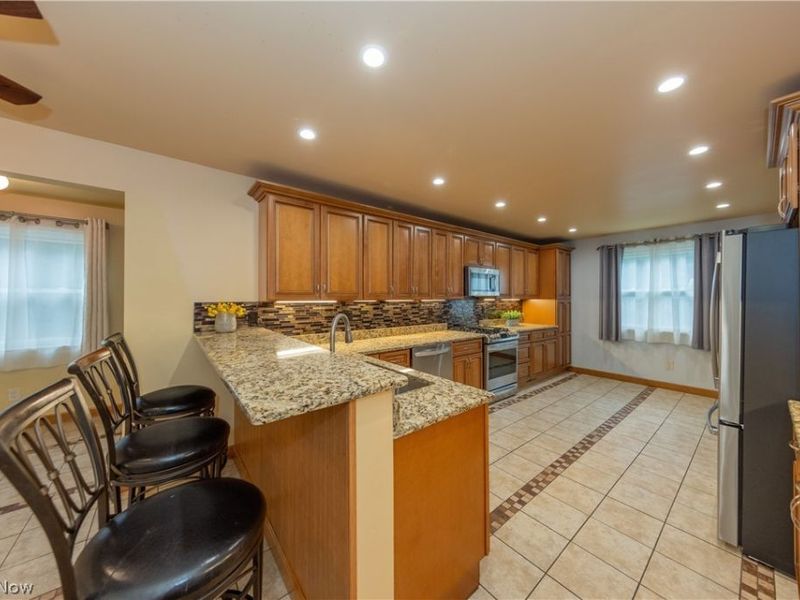 24656 Chardon Road, Richmond Heights, OH 44143 Photo 7