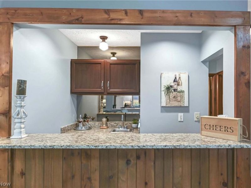 14855 Hartford Trail, Strongsville, OH 44136 Photo 8