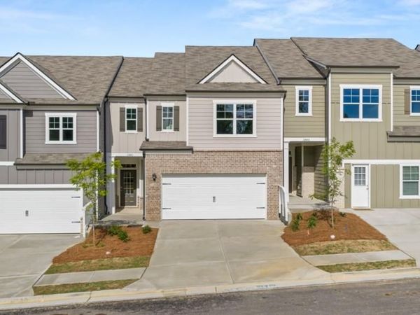 1841 Meadow Green Circle , Gainesville, GA 30501