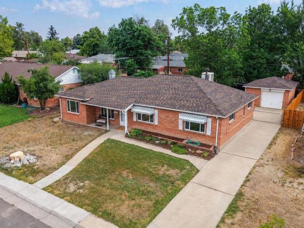 820 Tucson Street , Aurora, CO 80011