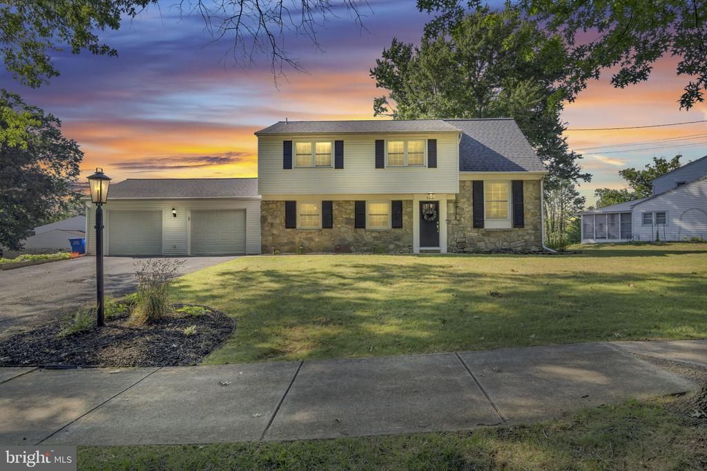 165 OLD FORD DRIVE , CAMP HILL, PA 17011