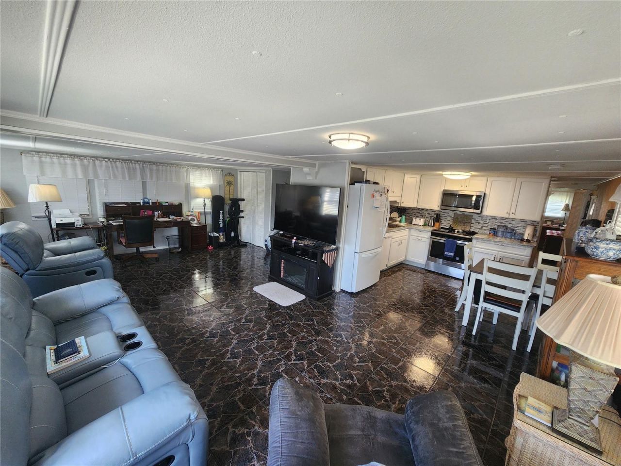 130 Capri Drive, Palmetto, FL 34221 Photo