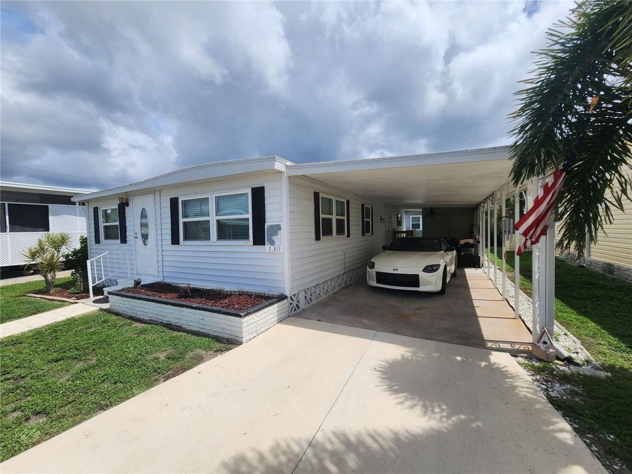 130 Capri Drive, Palmetto, FL 34221 Photo