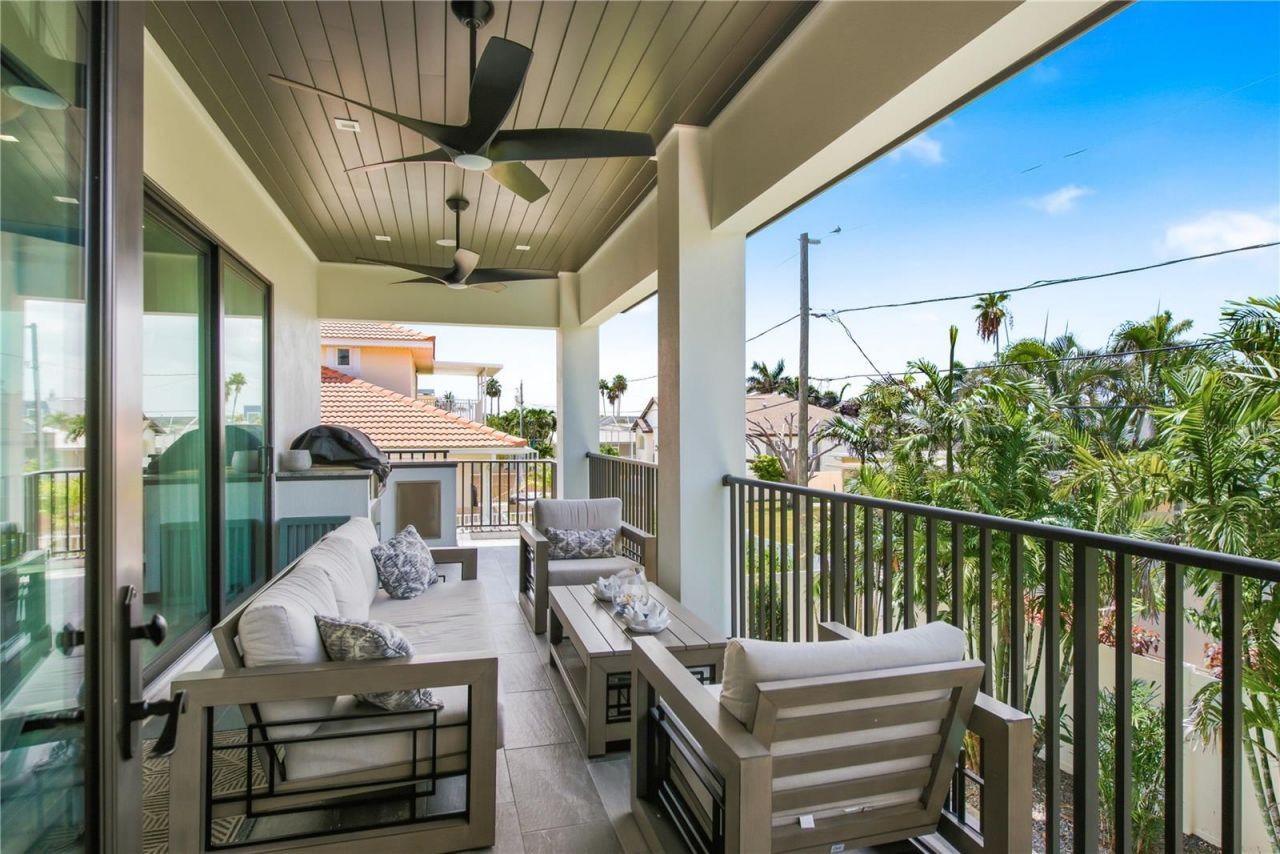 104 17th Street, Belleair Beach, FL 33786 Photo