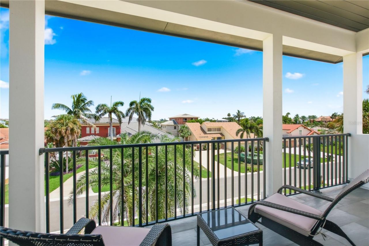 104 17th Street, Belleair Beach, FL 33786 Photo