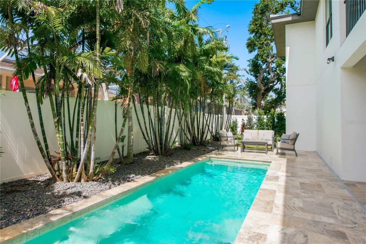 104 17th Street, Belleair Beach, FL 33786 Photo