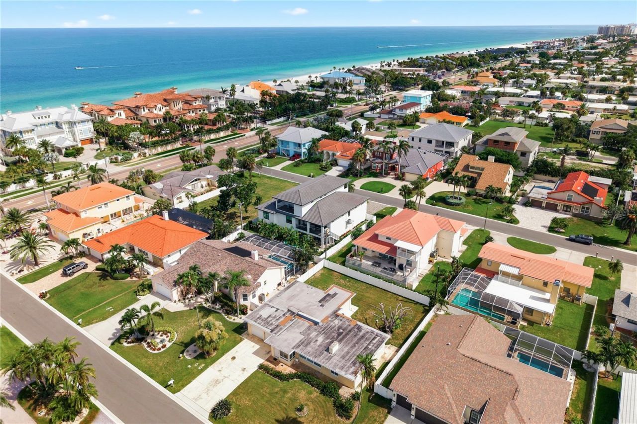 104 17th Street, Belleair Beach, FL 33786 Photo
