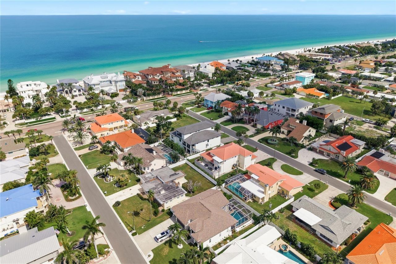 104 17th Street, Belleair Beach, FL 33786 Photo