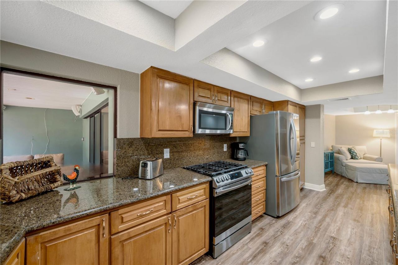 2767 Westchester Drive N, Clearwater, FL 33761 Photo