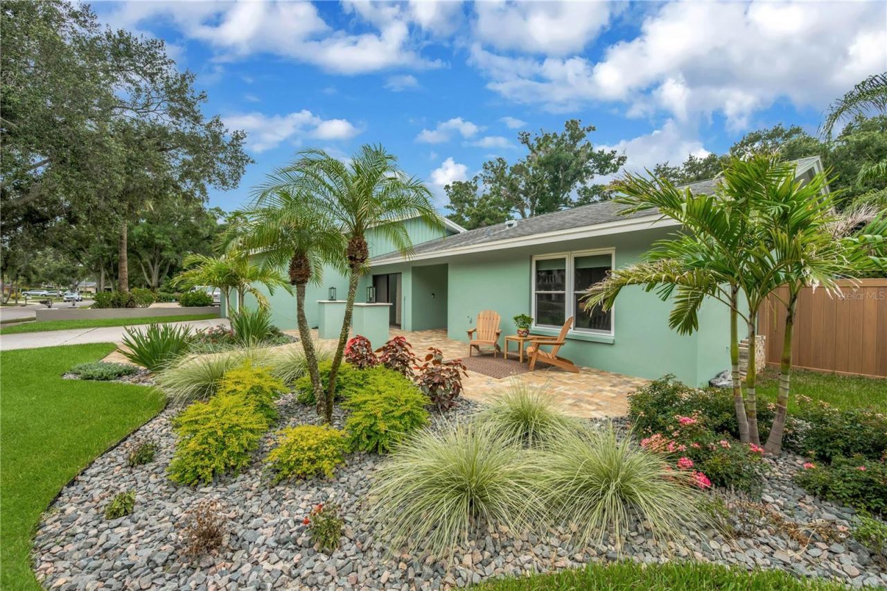 2767 Westchester Drive N, Clearwater, FL 33761 Photo