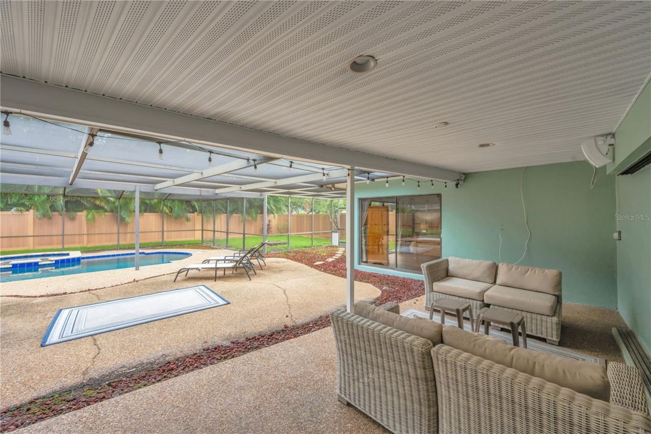 2767 Westchester Drive N, Clearwater, FL 33761 Photo