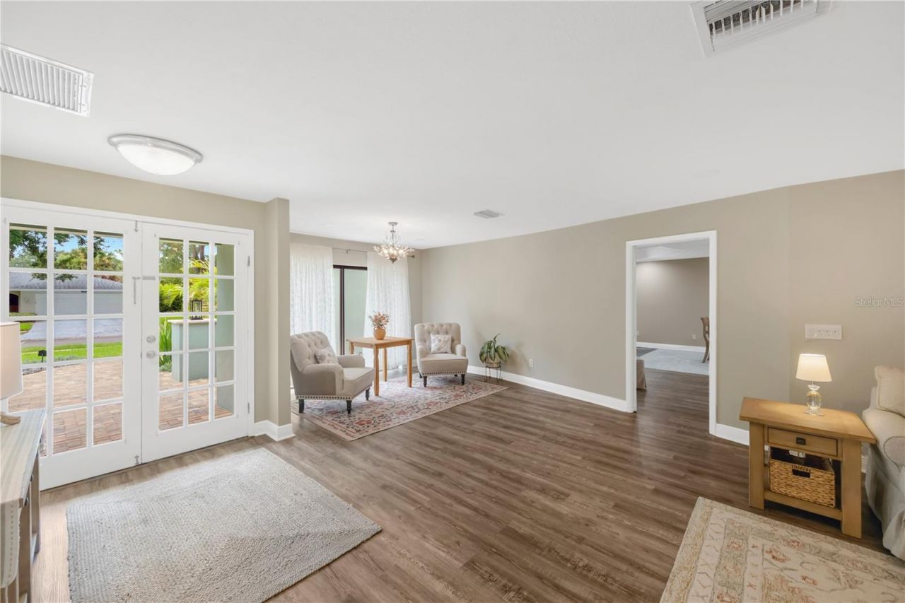 2767 Westchester Drive N, Clearwater, FL 33761 Photo