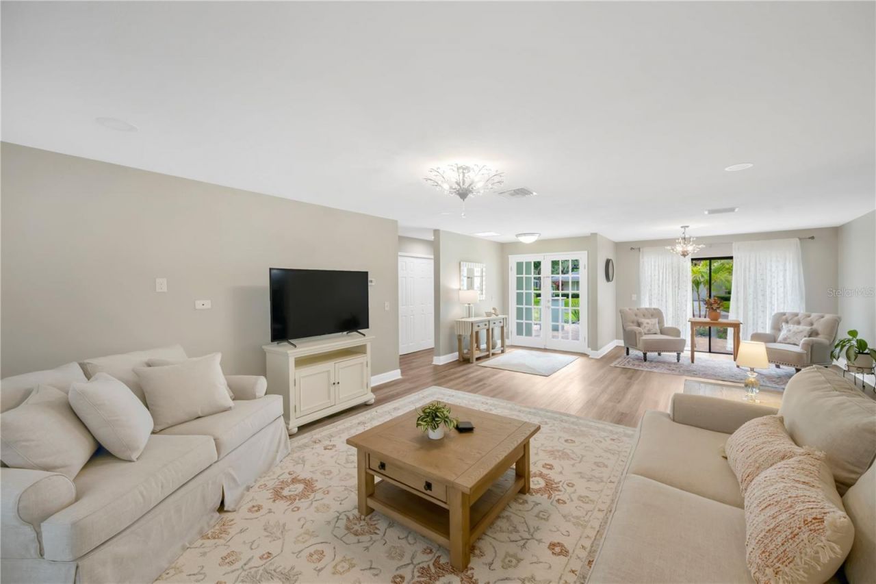2767 Westchester Drive N, Clearwater, FL 33761 Photo