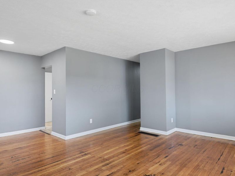 904 Reeb Avenue, Columbus, OH 43207 Photo 12